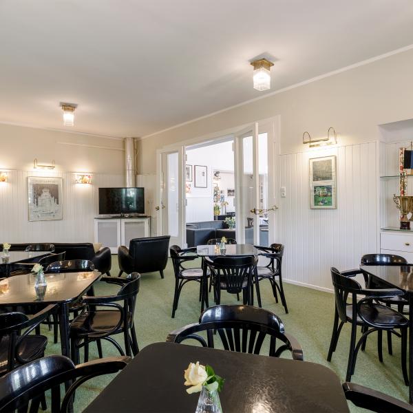 Der neue Fernseh- und Bridgeraum